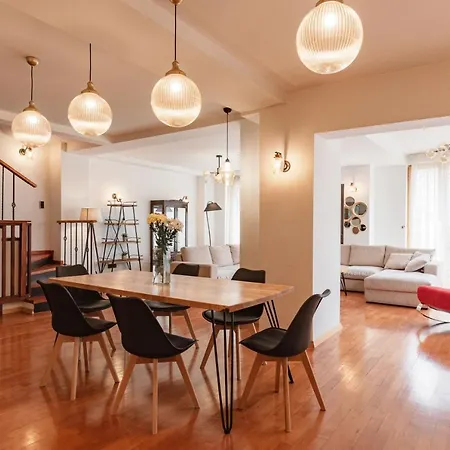 Lux House With Own Parking In *