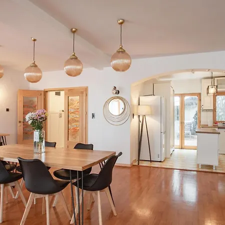 Lux House With Own Parking In Villa Skopje