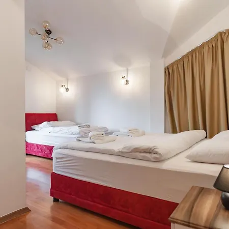 Villa Lux House With Own Parking In *