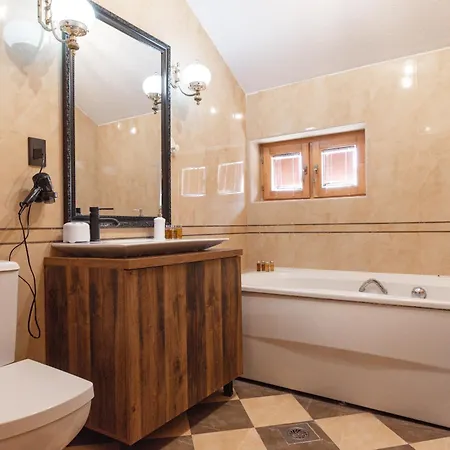 Lux House With Own Parking In