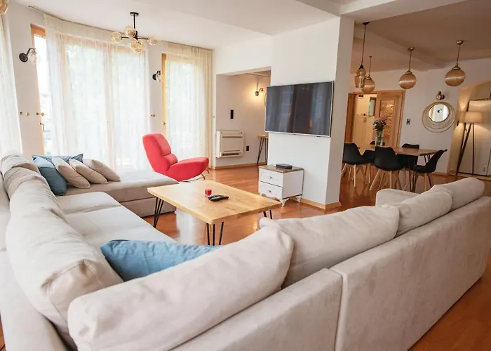 Villa Lux House With Own Parking In Skopje